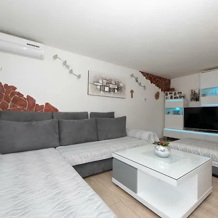 David I Rino Apartment *