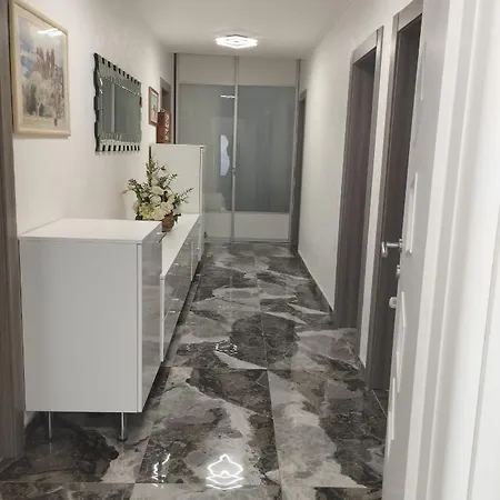 David I Rino Apartman Brela