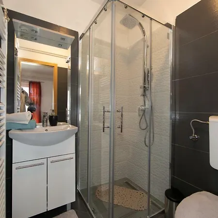 Apartament David I Rino Brela
