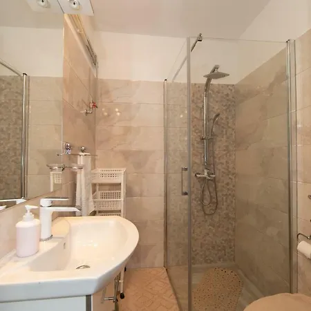 David I Rino Apartman
